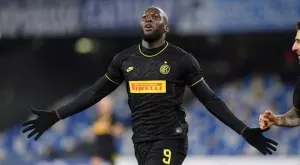 {{ otherArticle[0].article.title }}