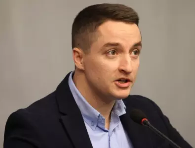 Глас от БСП заговори как демократите се провалиха с фиксацията върху Пеевски