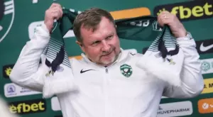 {{ otherArticle[0].article.title }}