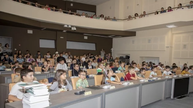 Създават майсторски класове по математика в Стара Загора