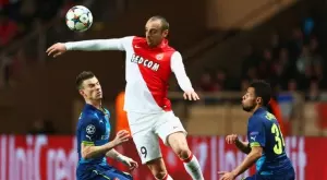 ВИДЕО: Миг на брилянтност от Димитър Бербатов стана гол на века! 