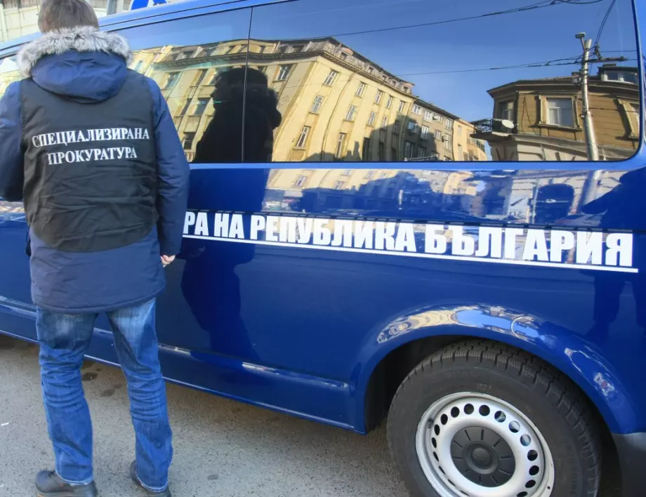 Задържани са седем души в Стара Загора за кражба на голямо количество техника