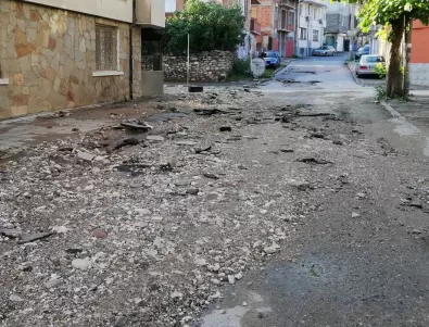 Временно затруднение на движението по две улици в Асеновград
