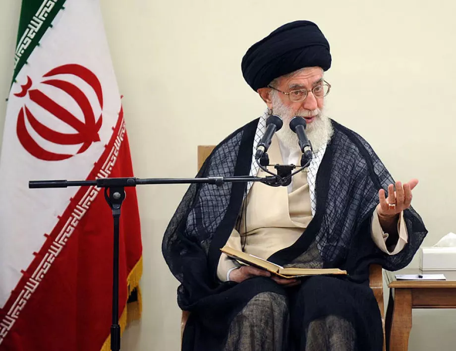 Аятолах Хаменей изпрати писмо-послание до Путин 