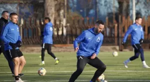 {{ otherArticle[0].article.title }}