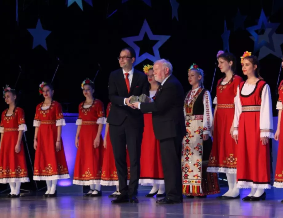 Пловдив предаде щафетата на следващите европейски столици на културата (СНИМКИ)