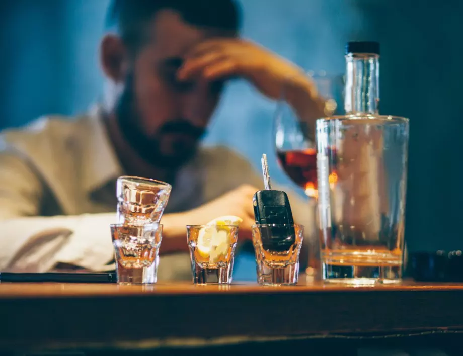 Истината лъсна: Помага ли алкохолът при зараза с коронавирус?