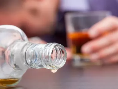 Всеки десети българин консумира алкохол ежедневно