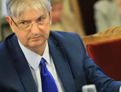 Синът на депутата Лъчезар Иванов също е задържан заради катастрофата, в която загина Милен Цветков