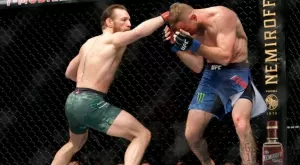 {{ otherArticle[0].article.title }}