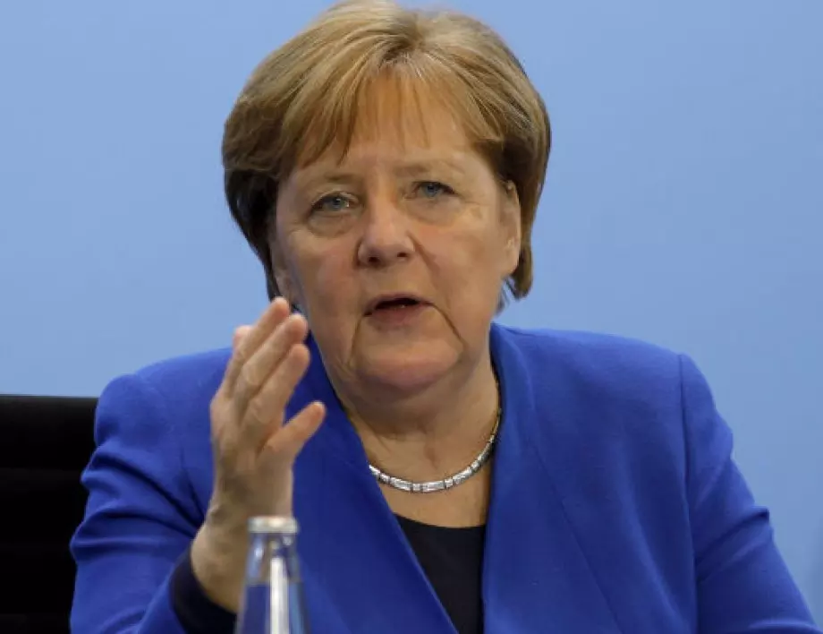 Ангела Меркел прогнозира 58 млн. заразени с коронавирус германци 