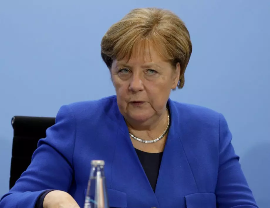 Меркел е против плановете на САЩ да изтегли и дислоцира войските си