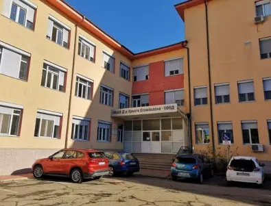 Дарителската кампания в Казанлък събра над 20 хиляди лева за родилното отделение 