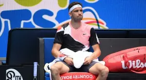 {{ otherArticle[0].article.title }}