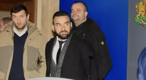 Степан Хиндлиян засега не вижда реалистична възможност Efbet да влезе в "Левски"