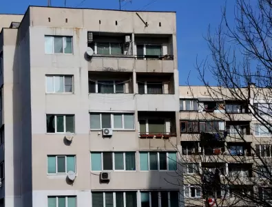 Мъж заплашва да скочи от седмия етаж на жилищен блок в София, съобщи МВР