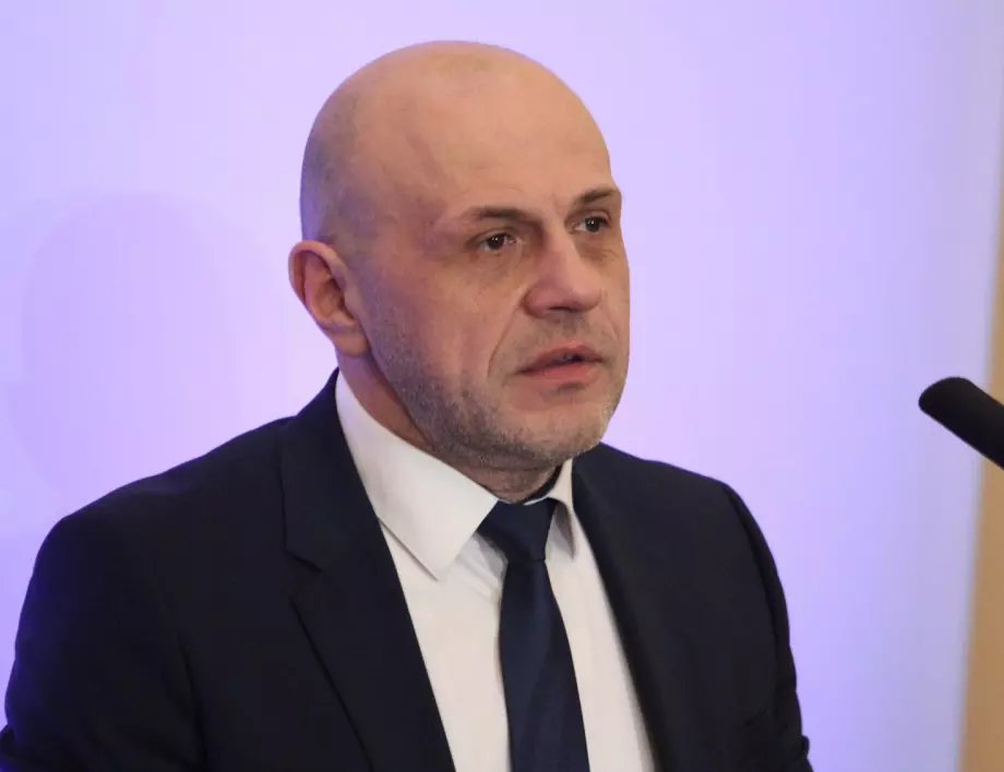 Дончев: Мандатът на КЕВР е изтекъл, има процедура за ново ръковдоство 