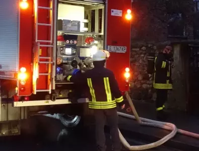 Мъж е с опасност за живота след пожар в сливенско заведение