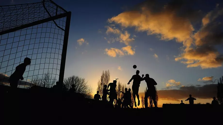 Футбол по телевизията днес (08.02)