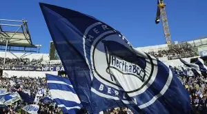 {{ otherArticle[0].article.title }}