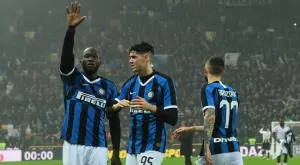 {{ otherArticle[0].article.title }}