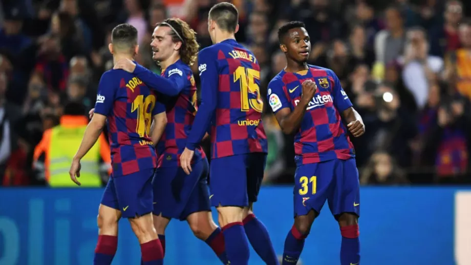 Барселона води преговори с Ансу Фати за нов договор