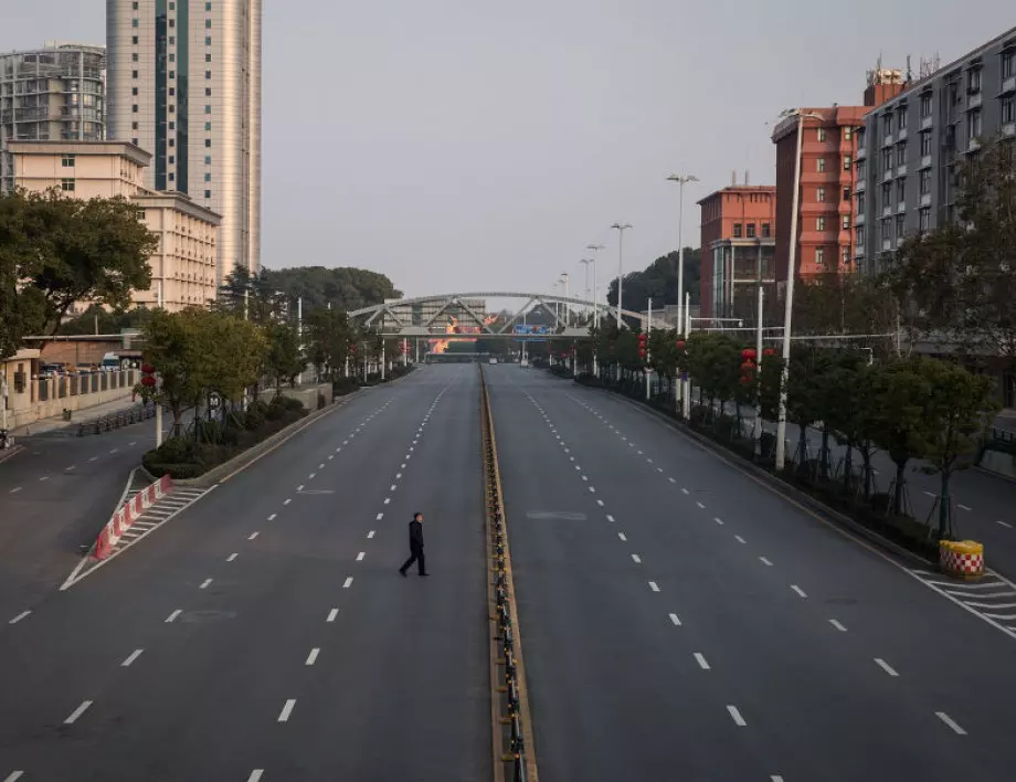 Втори град в Китай под пълна карантина заради заразата