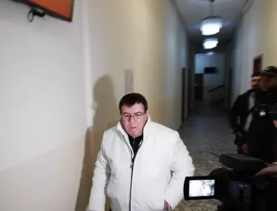 Започна делото срещу Бенчо Бенчев в Бургас (СНИМКИ)