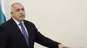 Борисов насочва парите за нов самолет към пловдивските Ботев и Локомотив