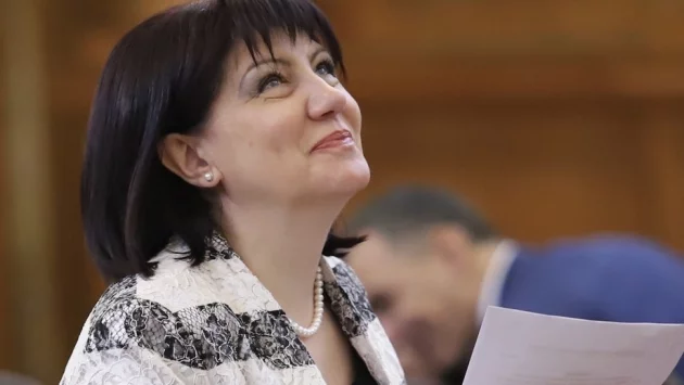 Това е демокрацията, нека да има протести