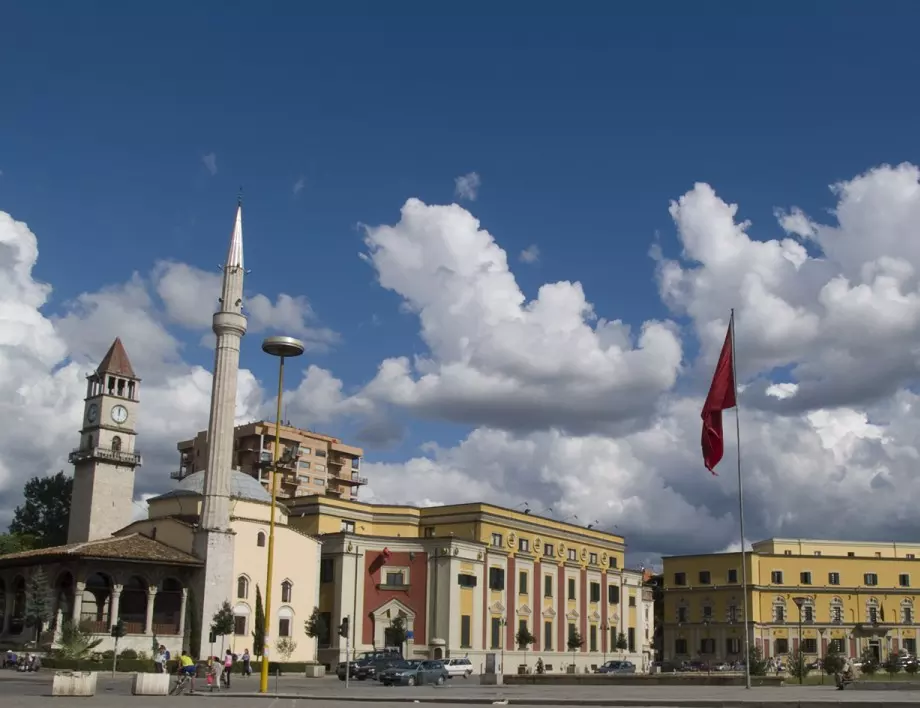 Албания официално с функциониращ Конституционен съд 