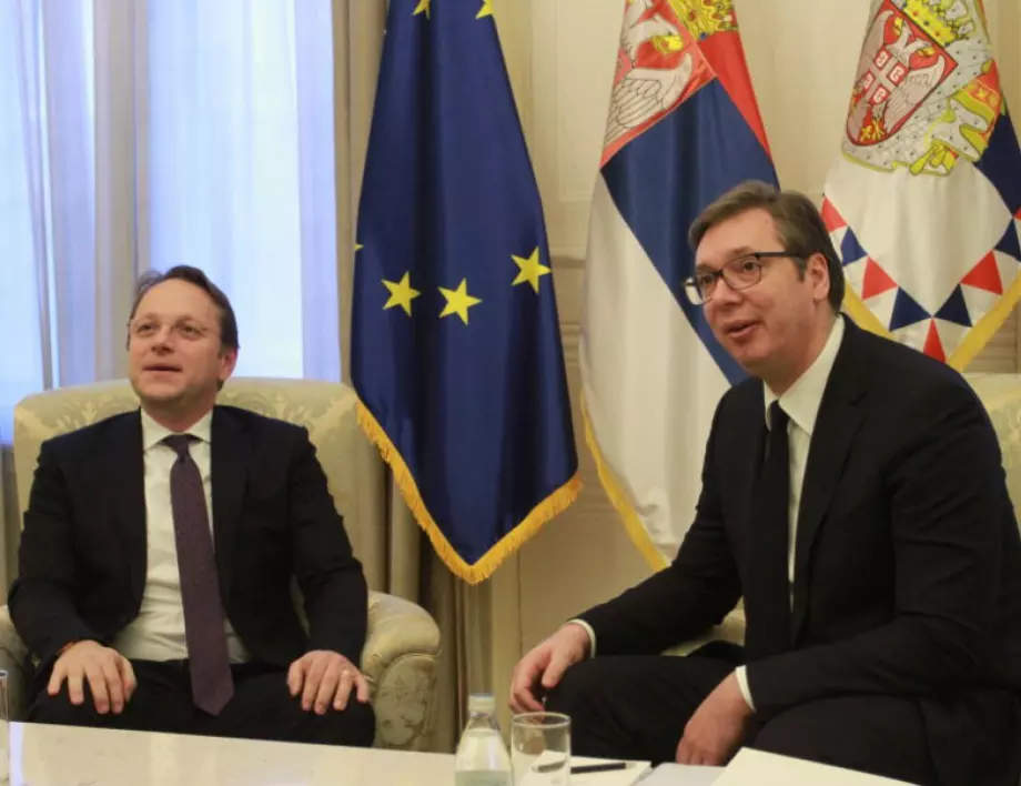 Германски депутат: Сърбия може влезе в ЕС през 2025 г., но не и с такива медии и институции