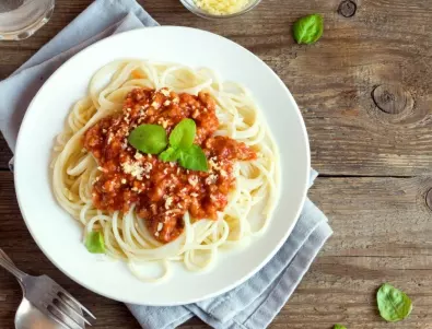 Рецепта на деня: Спагети с кайма