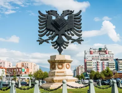 Конституционният съд на Албания започна процес за отстраняване на президента 