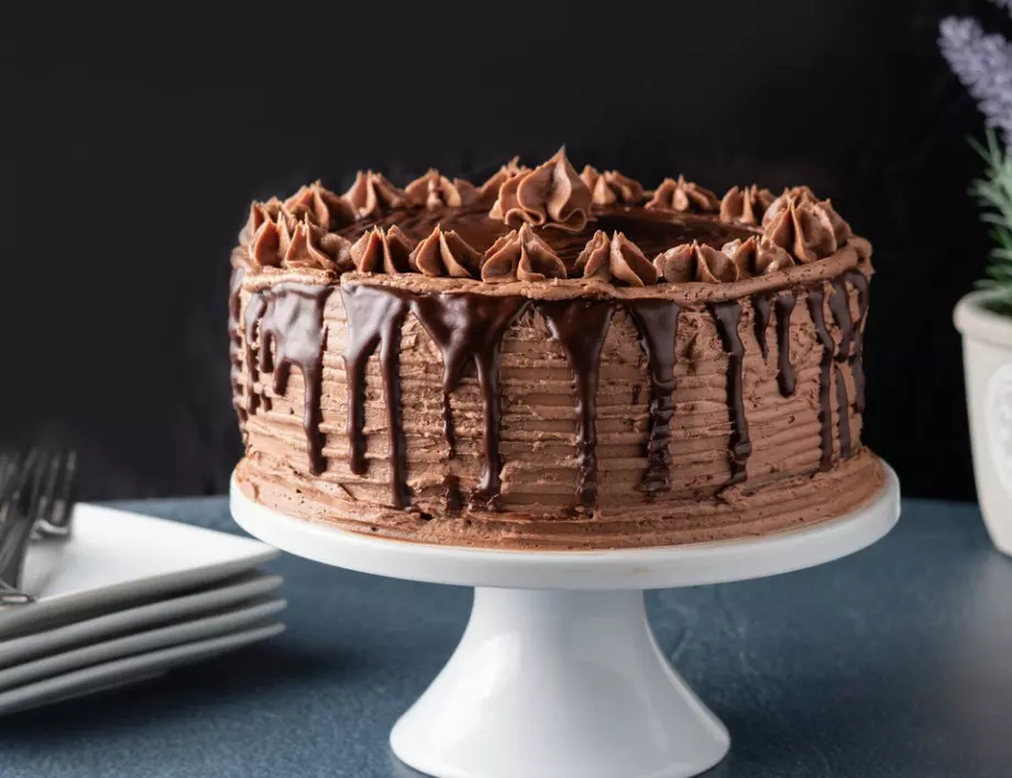 Най-вкусната шоколадова торта за облизване на пръстите!
