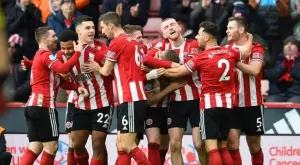 Шефилд се доближи на 2 точки от Шампионска лига след обрат в последните минути