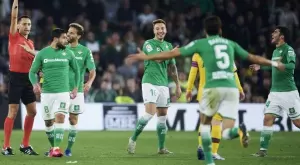 Трима играчи на Бетис са заразени с коронавирус