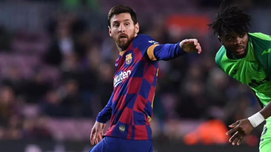 СНИМКА: Барселона показа кое е събудило агресията на Меси в мача със Севиля