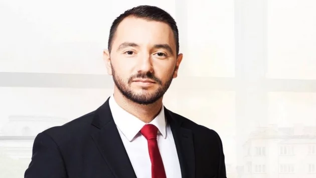 Нека да не правим разбор какво е микрон рано сутринта