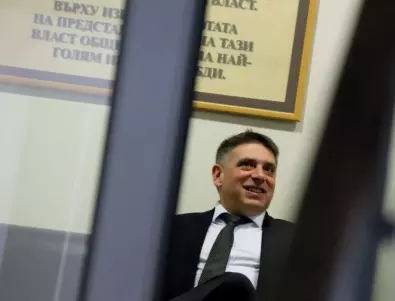 Кирилов пое вината за закона за спекулата, щяло да може да съдим България за нарушени права