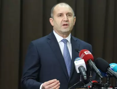 Румен Радев: България се събуди, изходът е един - предсрочни избори