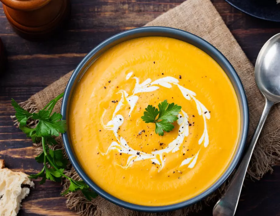 Рецепта на деня: Крем супа от тиква и зеленчуци