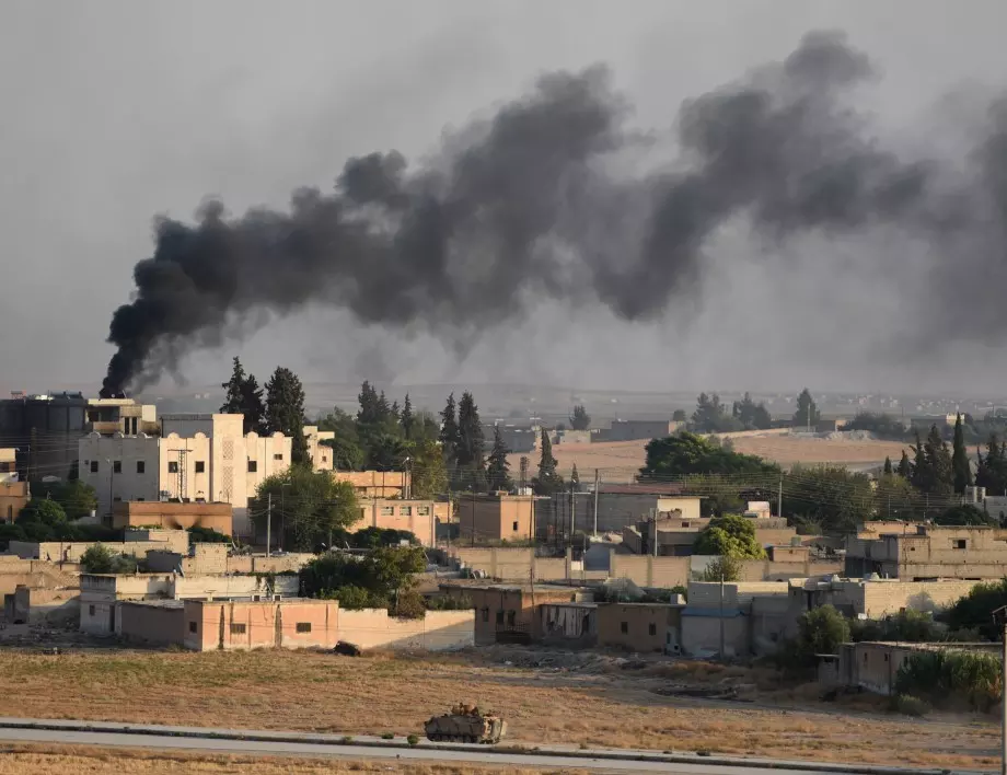 "Ислямска държава" с поредна атака - обгради автобус и уби сирийски военни