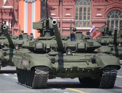 Продажбите на надуваеми руски танкове са скочили с 30% заради войната в Украйна