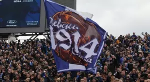 {{ otherArticle[0].article.title }}