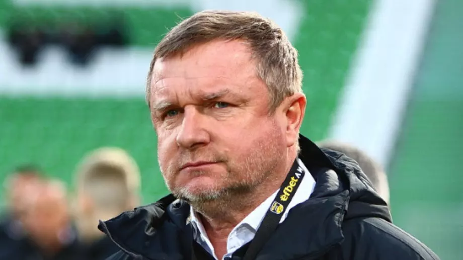 Треньорът на Лудогорец хич не беше доволен след загубата от Локомотив