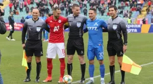 {{ otherArticle[0].article.title }}