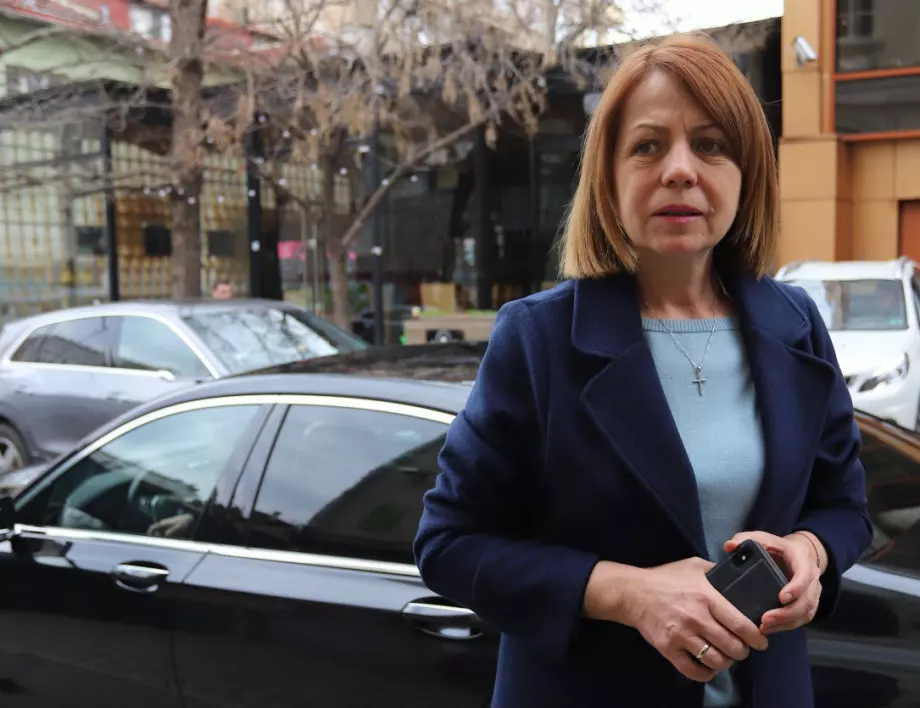 "Спаси София": Фандъкова абдикира, нима ще даде за всеки нов паркинг да се построи по един мол?