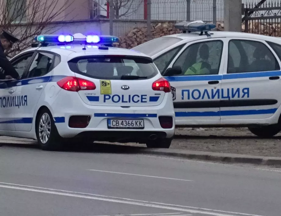 Над 10 души са задържани в офис за бързи кредити в София