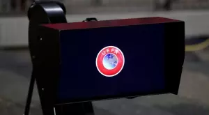 {{ otherArticle[0].article.title }}